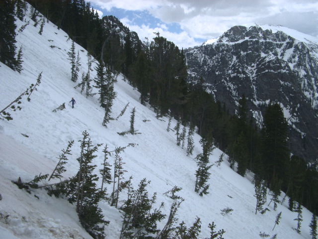 Dayhiking up Static Peak... across an ugly snow field